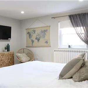 roof-top-garden-4-bedrooms-3-bathrooms-perfect-for-your-family.tophotelsbath.com/